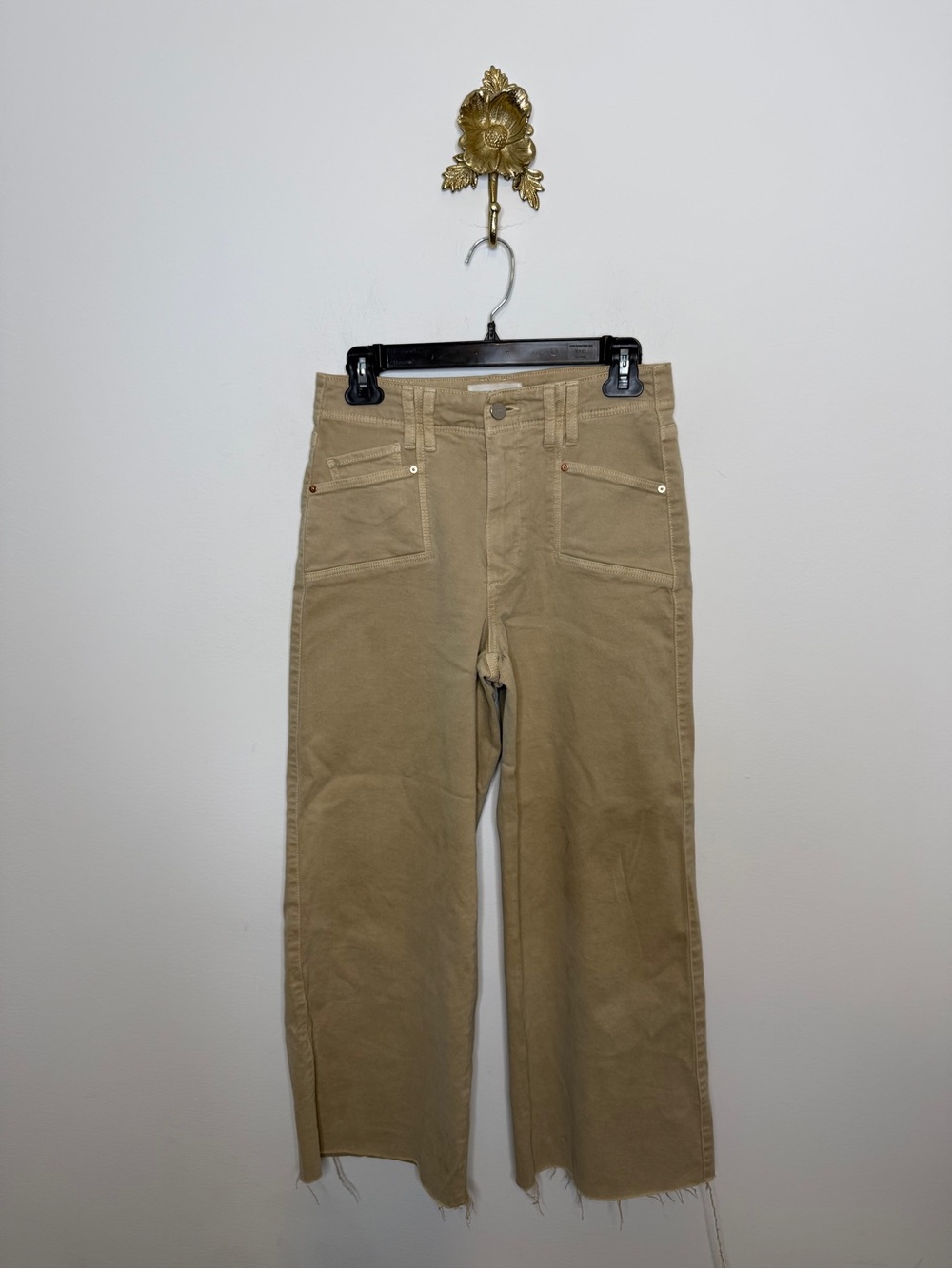 Paige Anessa With Set in Pockets and Raw Hem 26
